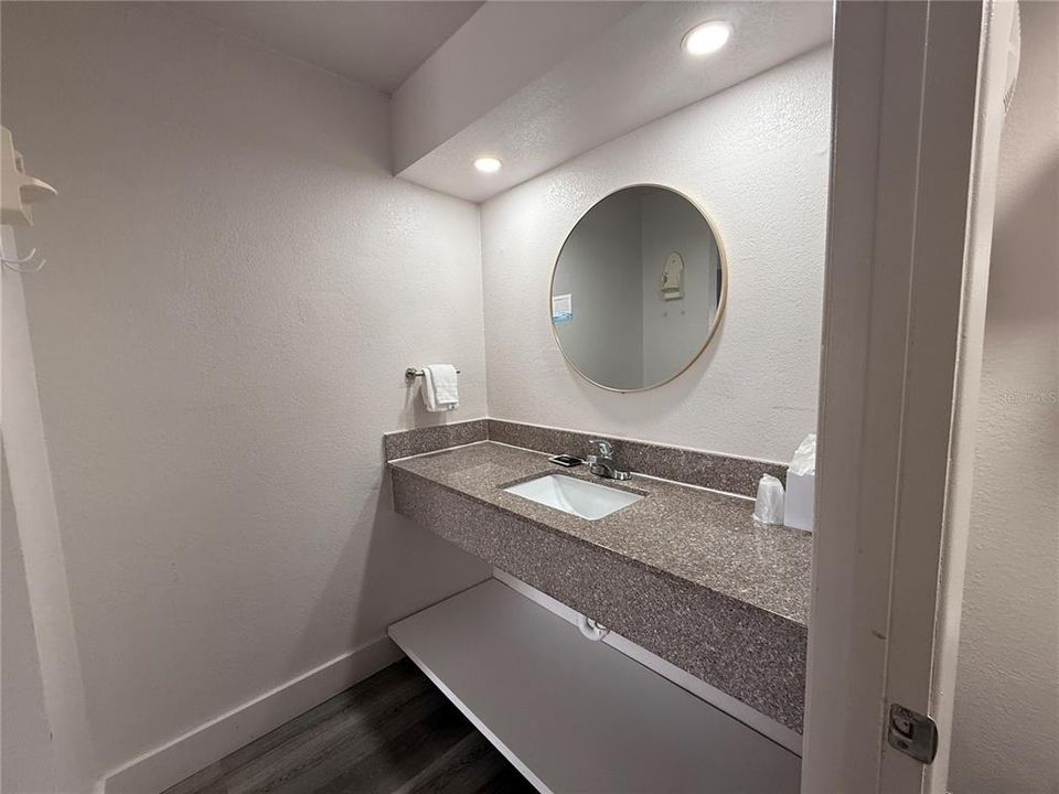 En Venta: $63,900 (1 camas, 1 baños, 300 Pies cuadrados)