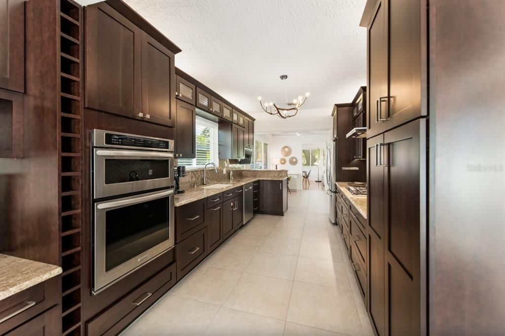 For Sale: $2,500,000 (3 beds, 2 baths, 2206 Square Feet)