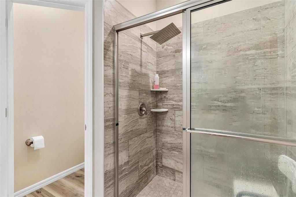 Activo con contrato: $399,000 (4 camas, 2 baños, 1648 Pies cuadrados)