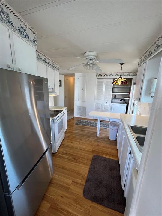 For Sale: $99,000 (2 beds, 2 baths, 1056 Square Feet)