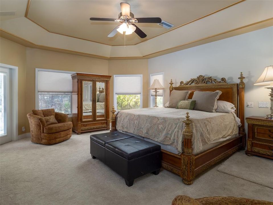 На продажу: $2,395,000 (5 спален, 5 ванн, 6109 Квадратных фут)