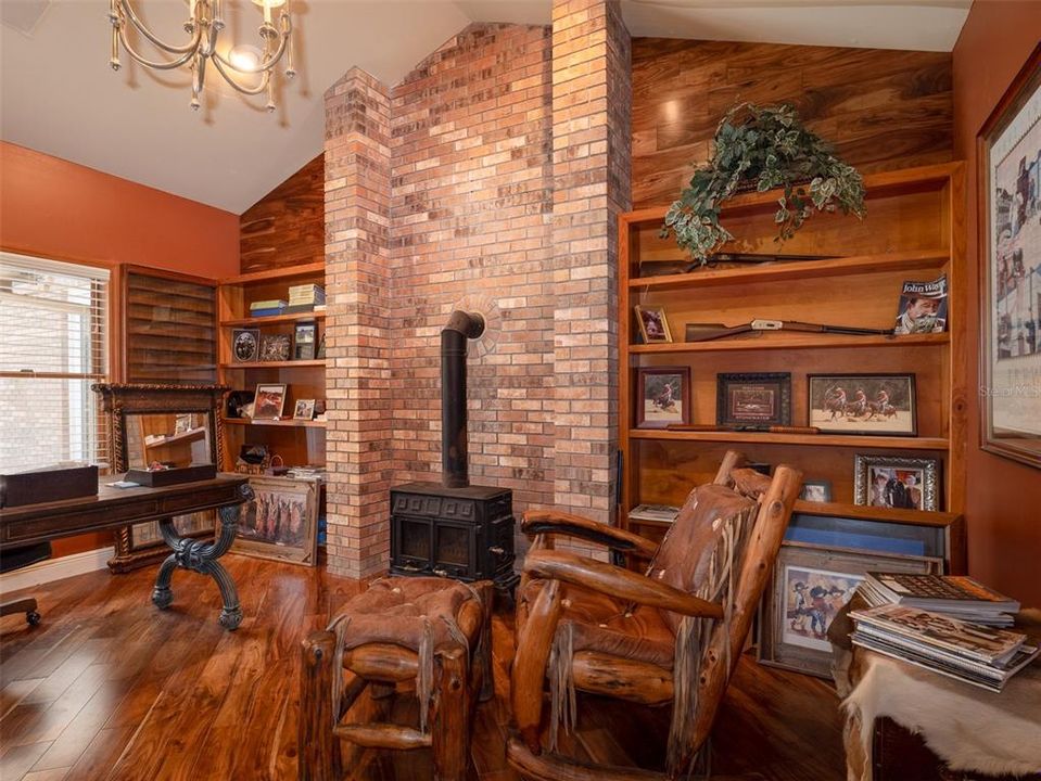 На продажу: $2,395,000 (5 спален, 5 ванн, 6109 Квадратных фут)