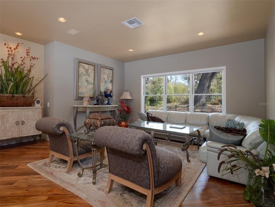 На продажу: $2,395,000 (5 спален, 5 ванн, 6109 Квадратных фут)