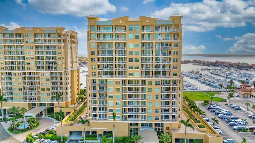 For Sale: $529,000 (2 beds, 2 baths, 1847 Square Feet)