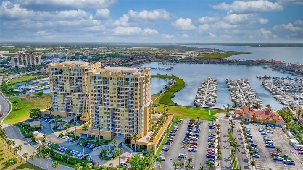 For Sale: $529,000 (2 beds, 2 baths, 1847 Square Feet)