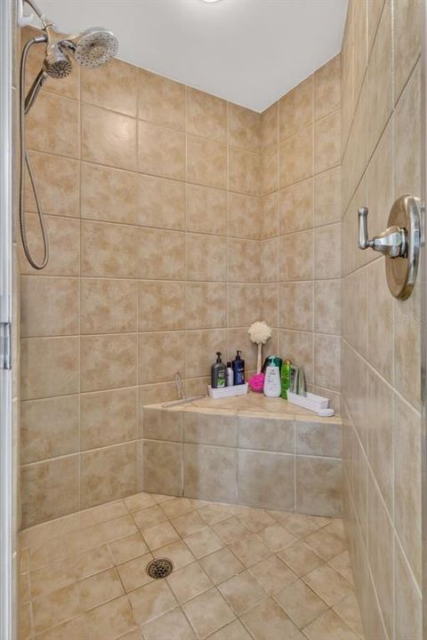 For Sale: $529,000 (2 beds, 2 baths, 1847 Square Feet)