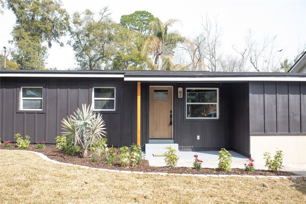 Active With Contract: $549,000 (3 beds, 2 baths, 1362 Square Feet)