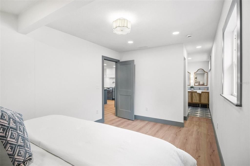 Active With Contract: $549,000 (3 beds, 2 baths, 1362 Square Feet)