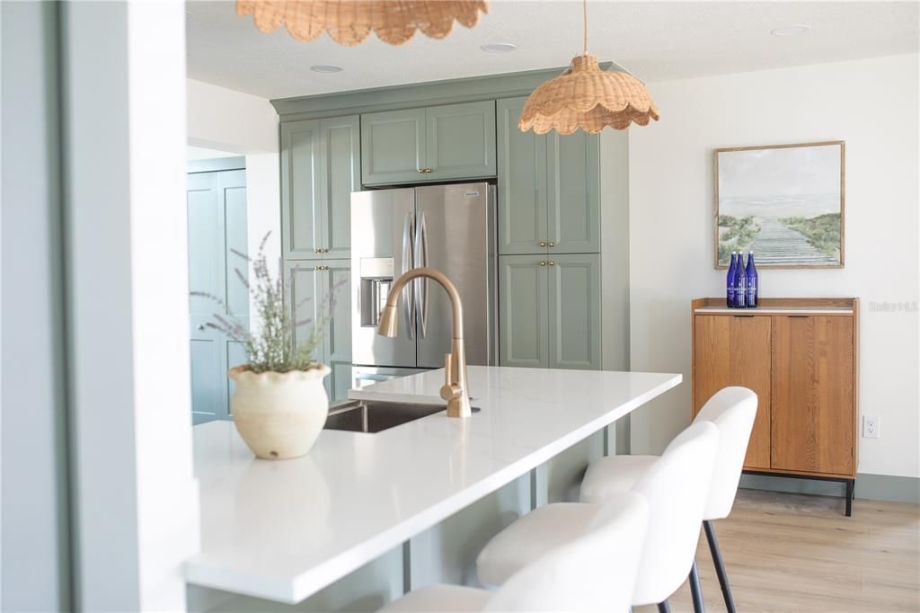 Active With Contract: $549,000 (3 beds, 2 baths, 1362 Square Feet)