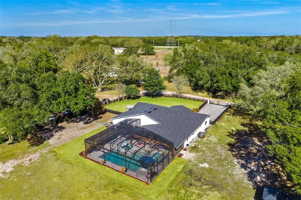 En Venta: $1,999,999 (6 camas, 3 baños, 3629 Pies cuadrados)