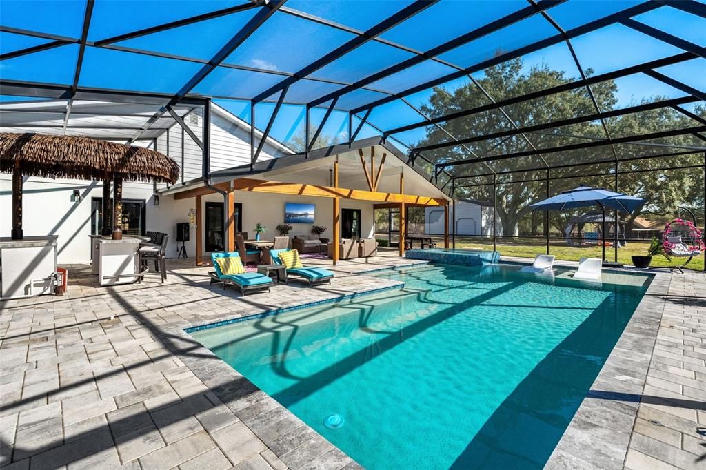 En Venta: $1,999,999 (6 camas, 3 baños, 3629 Pies cuadrados)