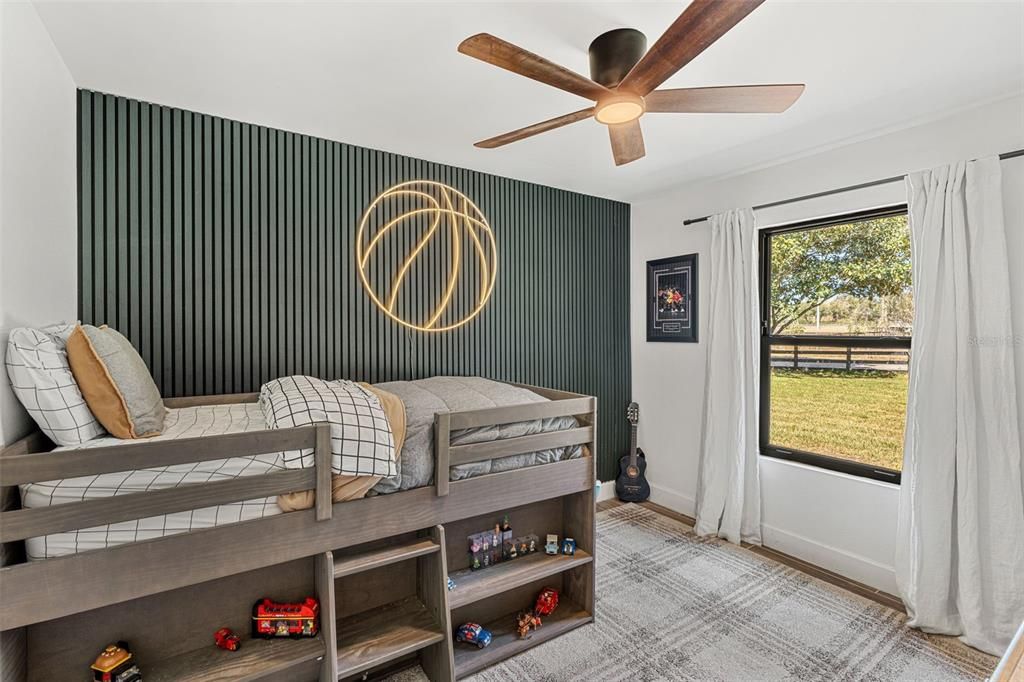 En Venta: $1,999,999 (6 camas, 3 baños, 3629 Pies cuadrados)