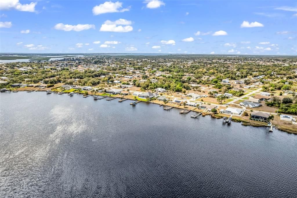 En Venta: $799,000 (3 camas, 3 baños, 3372 Pies cuadrados)