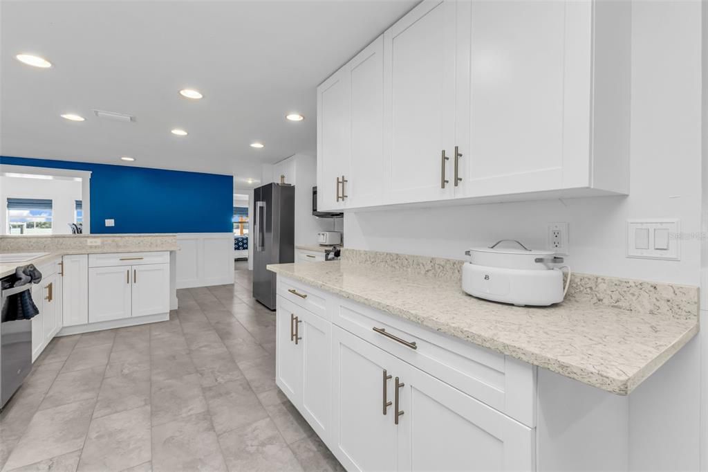En Venta: $799,000 (3 camas, 3 baños, 3372 Pies cuadrados)