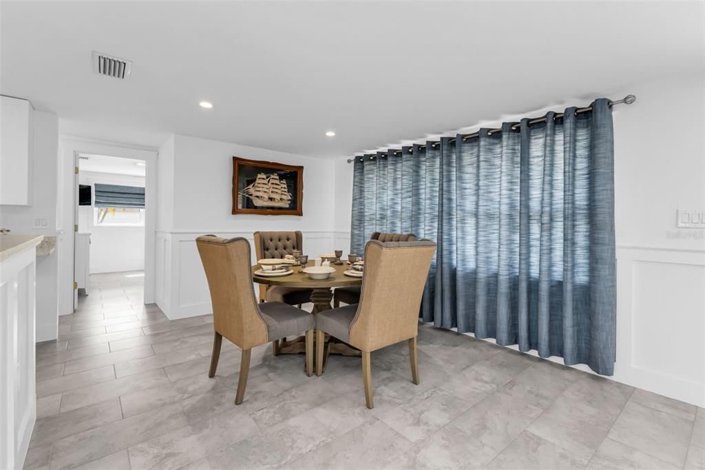 En Venta: $799,000 (3 camas, 3 baños, 3372 Pies cuadrados)