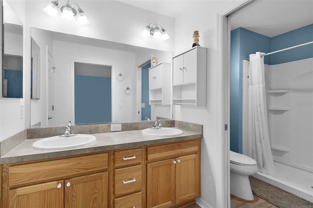 Activo con contrato: $349,000 (3 camas, 2 baños, 1521 Pies cuadrados)