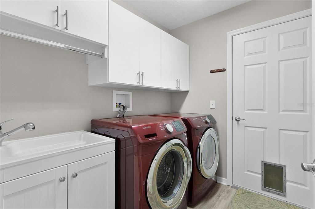 Activo con contrato: $349,000 (3 camas, 2 baños, 1521 Pies cuadrados)