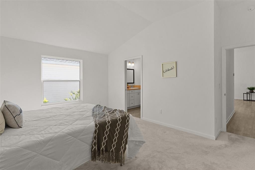 Activo con contrato: $239,000 (2 camas, 2 baños, 1198 Pies cuadrados)