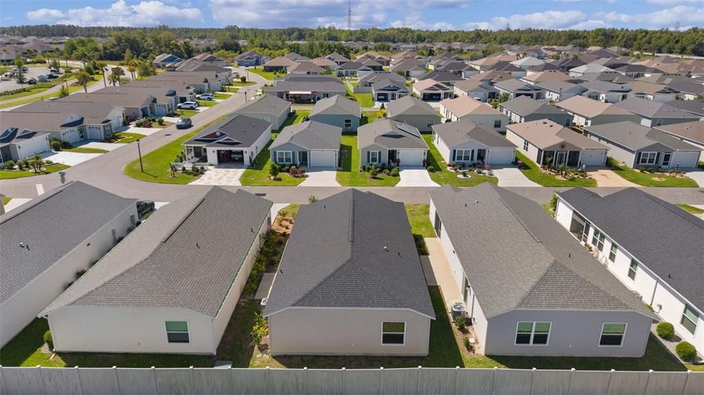Activo con contrato: $239,000 (2 camas, 2 baños, 1198 Pies cuadrados)