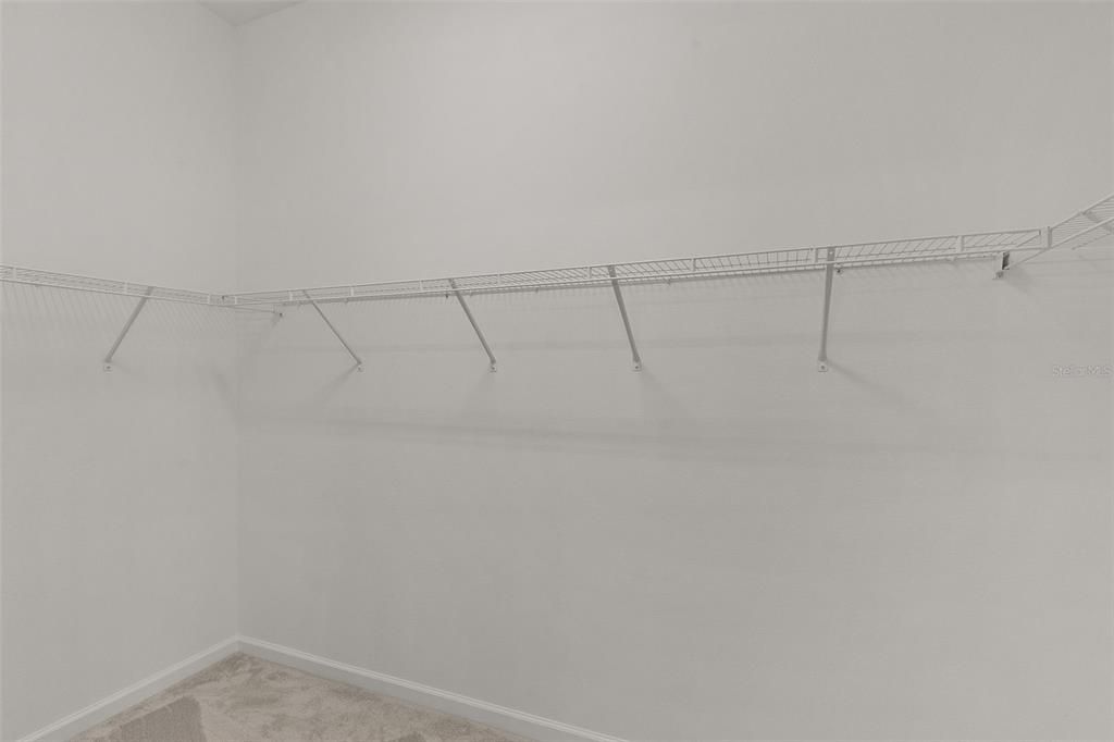 Activo con contrato: $239,000 (2 camas, 2 baños, 1198 Pies cuadrados)