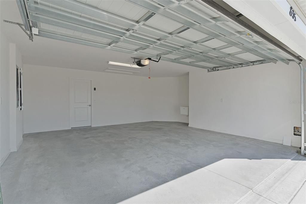 Activo con contrato: $239,000 (2 camas, 2 baños, 1198 Pies cuadrados)