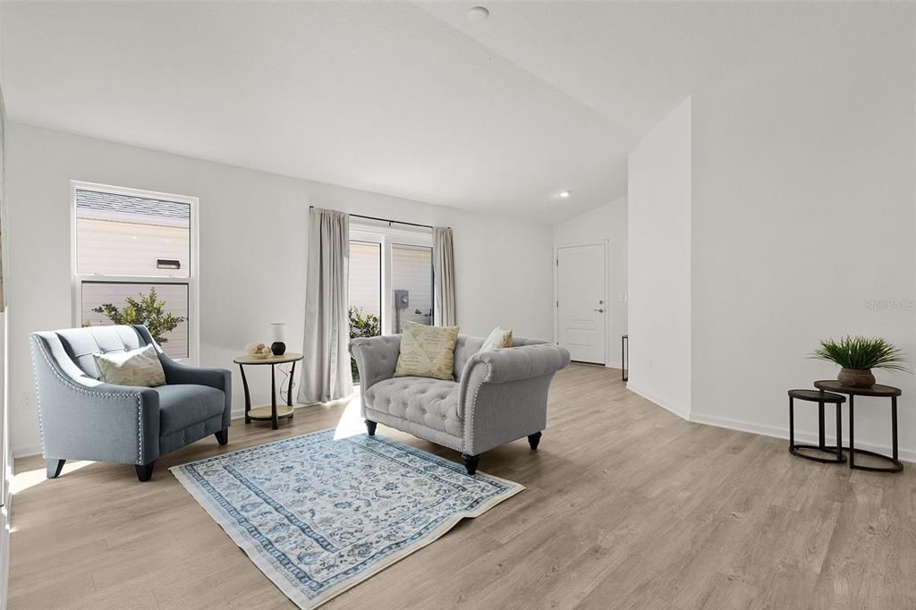 Activo con contrato: $239,000 (2 camas, 2 baños, 1198 Pies cuadrados)