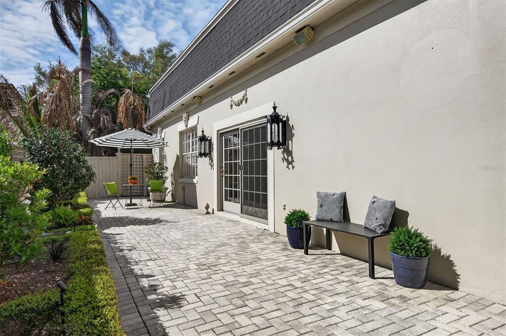 En Venta: $599,000 (3 camas, 2 baños, 3139 Pies cuadrados)