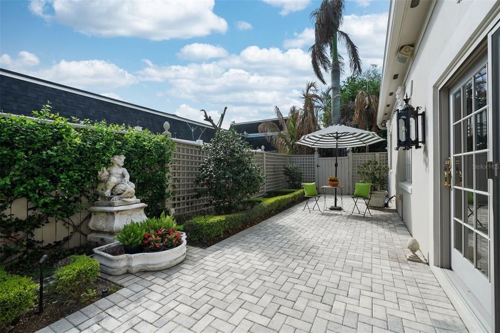 En Venta: $599,000 (3 camas, 2 baños, 3139 Pies cuadrados)