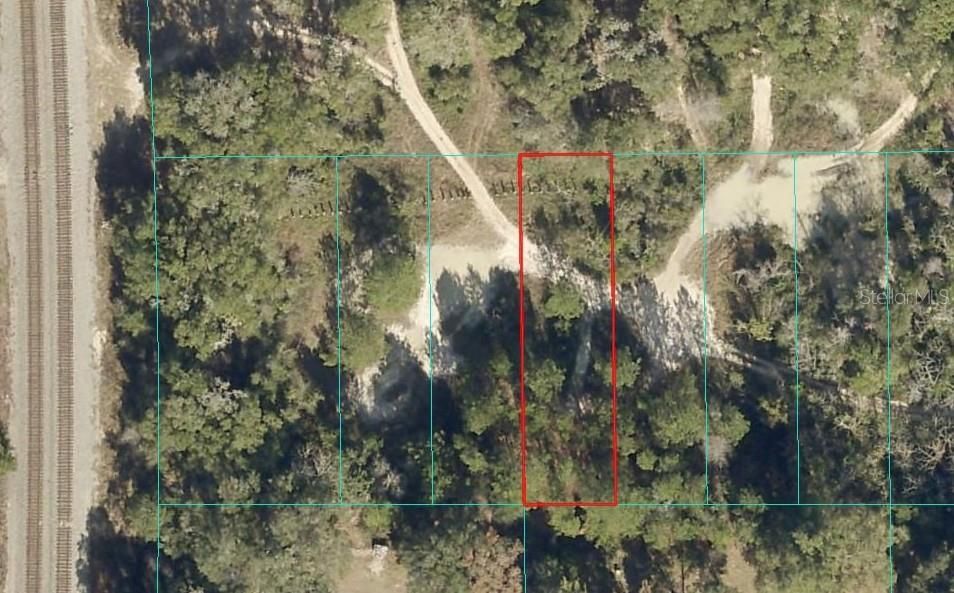 На продажу: $9,500 (0.23 acres)