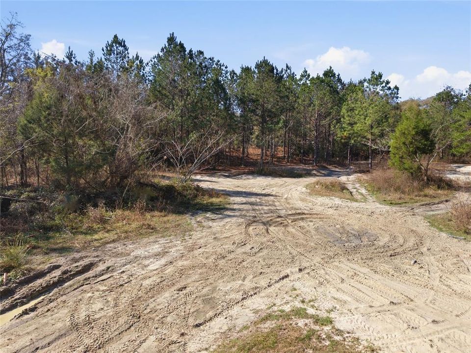 На продажу: $9,500 (0.23 acres)