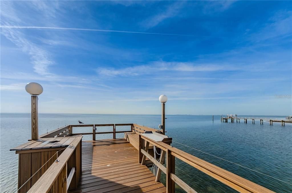 Active With Contract: $115,000 (1 beds, 1 baths, 640 Square Feet)