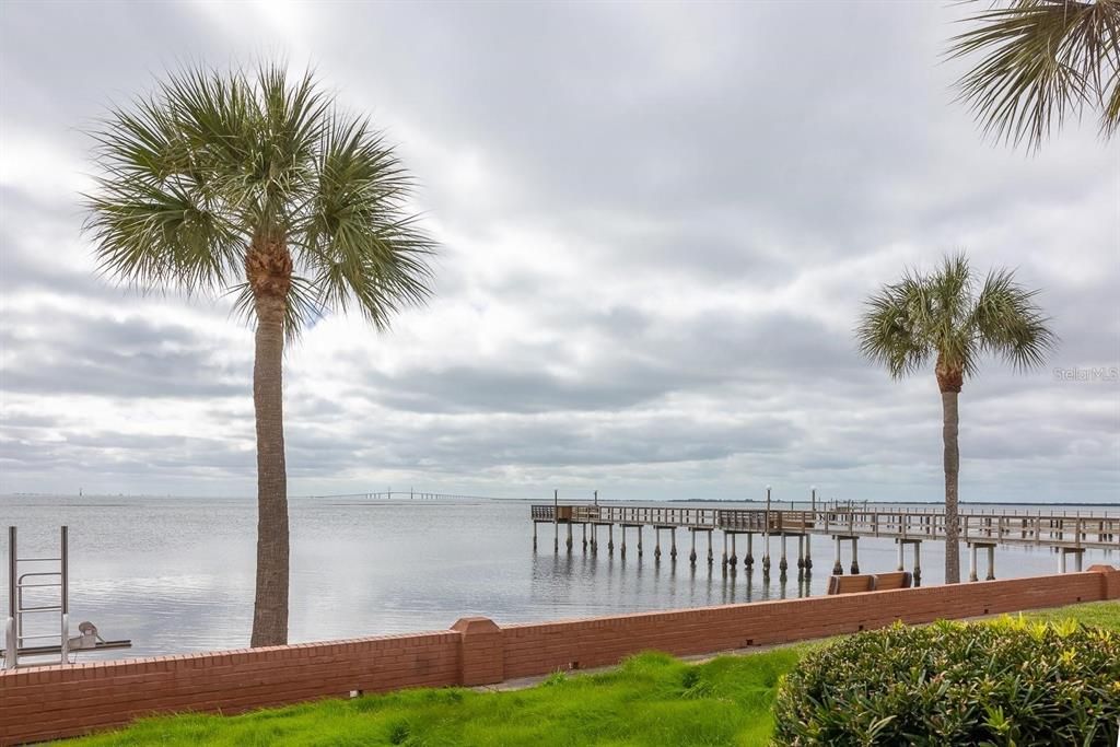 Active With Contract: $115,000 (1 beds, 1 baths, 640 Square Feet)