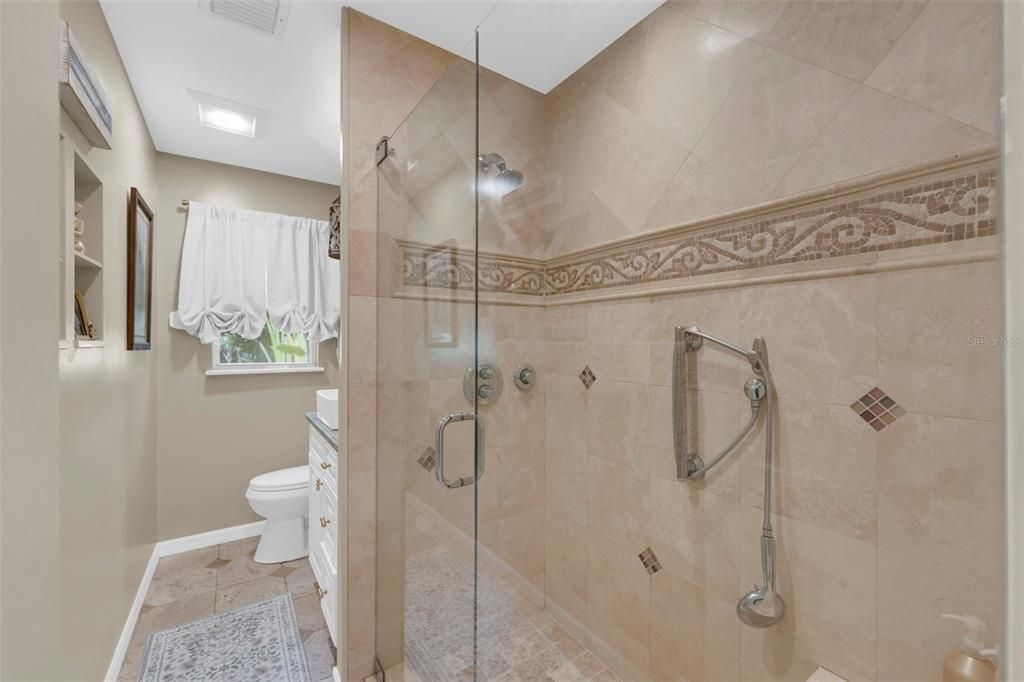 На продажу: $649,000 (3 спален, 2 ванн, 1990 Квадратных фут)