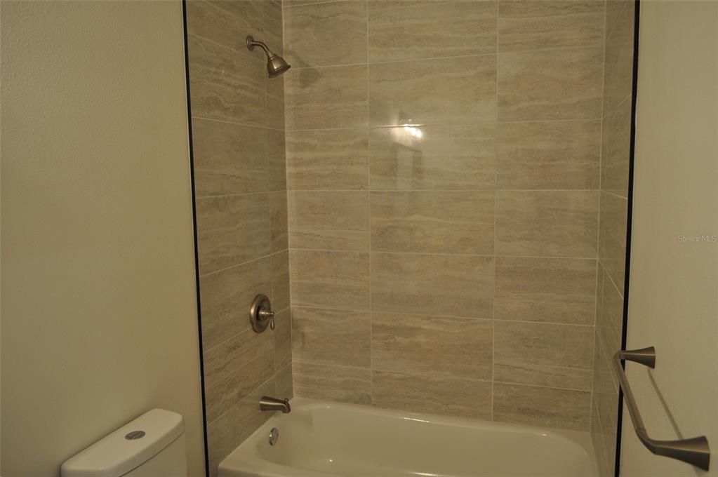 For Rent: $1,700 (2 beds, 2 baths, 1120 Square Feet)