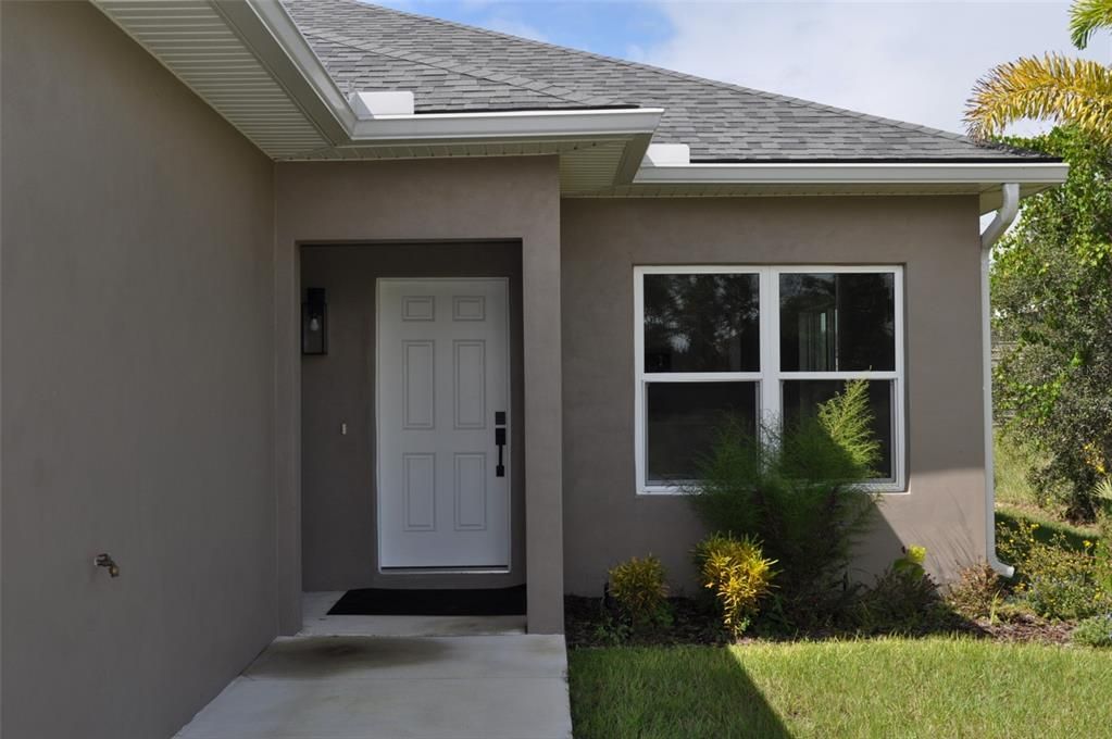 For Rent: $1,700 (2 beds, 2 baths, 1120 Square Feet)