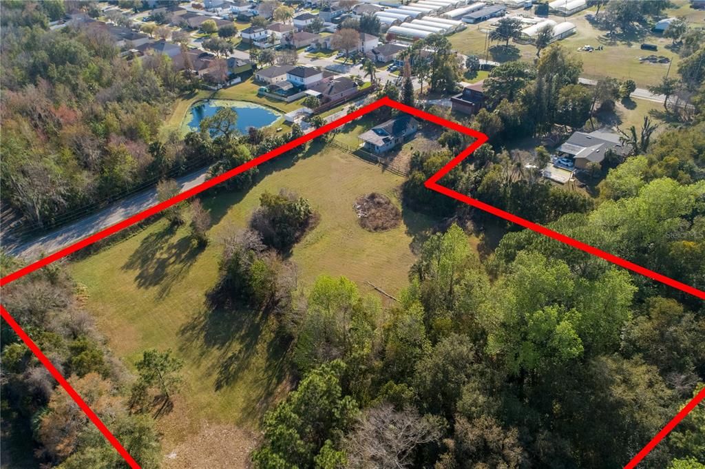 En Venta: $1,250,000 (5.35 acres)