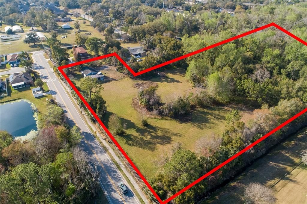 En Venta: $1,250,000 (5.35 acres)