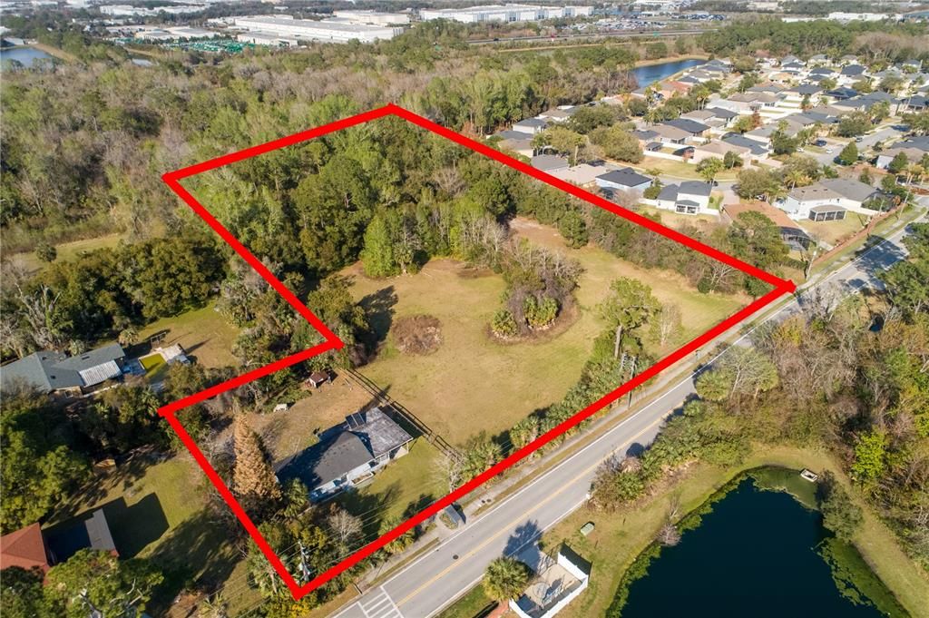 En Venta: $1,250,000 (5.35 acres)