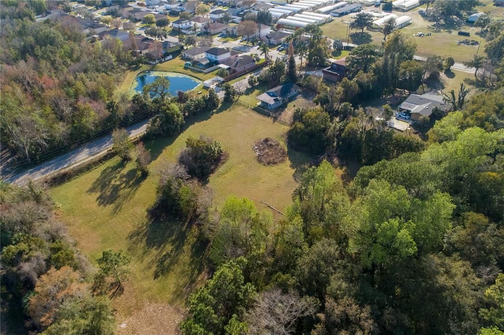 En Venta: $1,250,000 (5.35 acres)