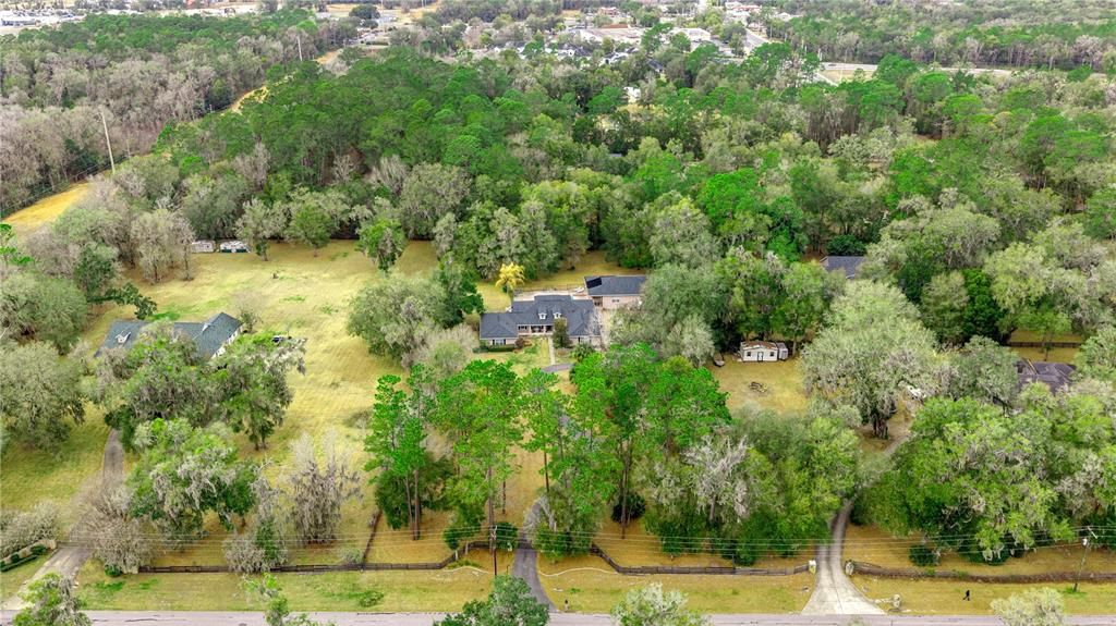 En Venta: $749,000 (6 camas, 4 baños, 2390 Pies cuadrados)