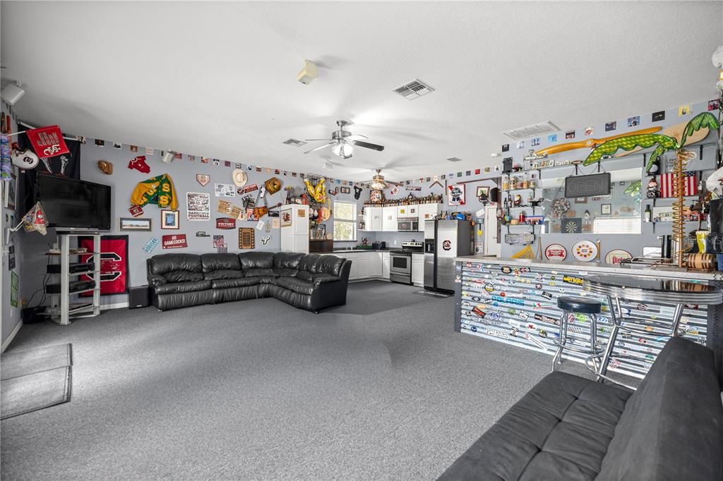 En Venta: $749,000 (6 camas, 4 baños, 2390 Pies cuadrados)