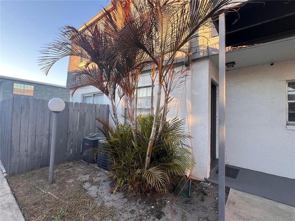 En Venta: $122,990 (1 camas, 1 baños, 735 Pies cuadrados)
