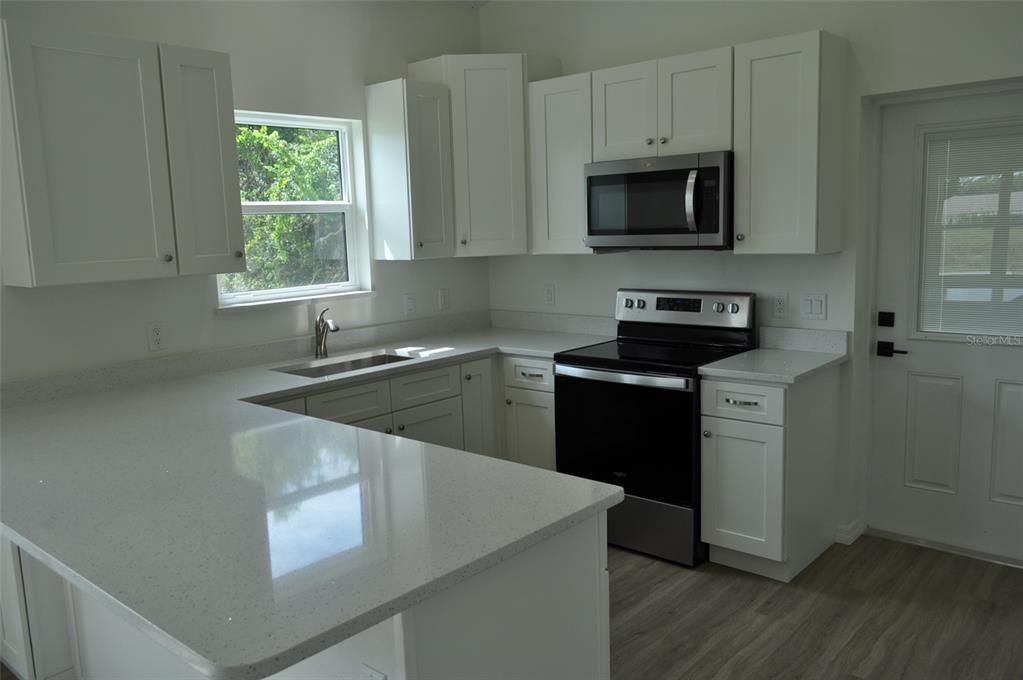 For Rent: $1,700 (2 beds, 2 baths, 1120 Square Feet)