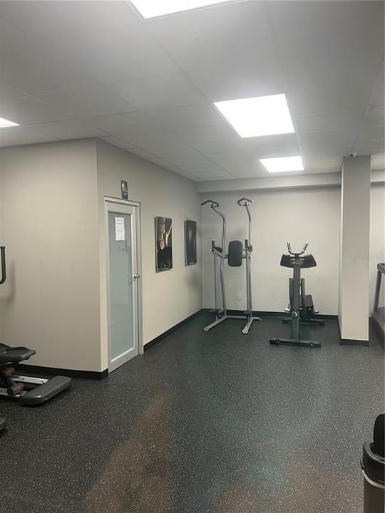 Под контрактом: $510,000 (1 спален, 1 ванн, 666 Квадратных фут)