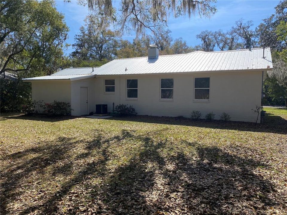 待售: $499,000 (3 贝兹, 1 浴室, 992 平方英尺)