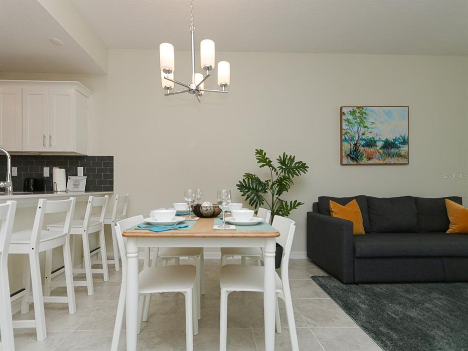 En Venta: $314,000 (2 camas, 2 baños, 1126 Pies cuadrados)
