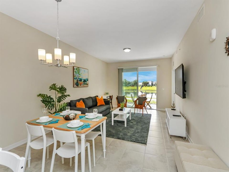 En Venta: $314,000 (2 camas, 2 baños, 1126 Pies cuadrados)