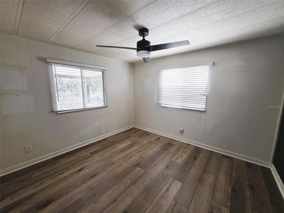 Active With Contract: $239,900 (3 beds, 2 baths, 1616 Square Feet)