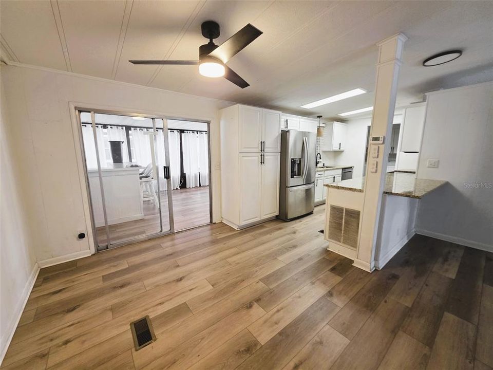 Active With Contract: $239,900 (3 beds, 2 baths, 1616 Square Feet)