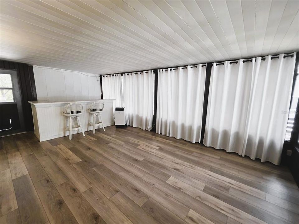 Active With Contract: $239,900 (3 beds, 2 baths, 1616 Square Feet)